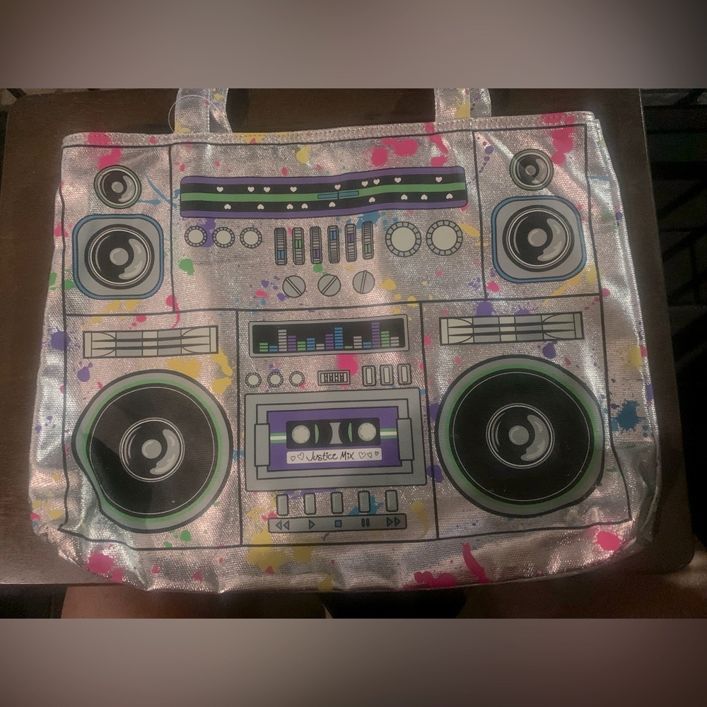Radio Tote